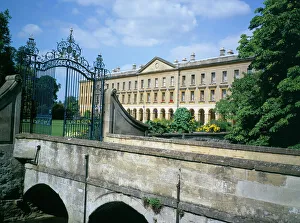 The New Building from the Cherwell bridge, Magdalen College, Oxford, Oxfordshire The New Building from the Cherwell bridge, Magdalen College, Oxford, Oxfordshire