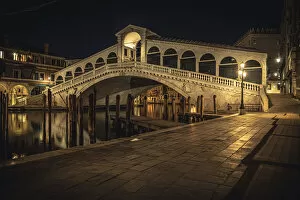 Venice Italy Gallery: Night view of the Rialto Bridge, Grand Canal, Venice, UNESCO World Heritage Site, Veneto, Italy