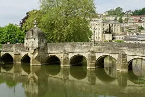 Images Dated 31st May 2013: Old bridge and River Avon, Bradford-on-Avon, Wiltshire, England, United Kingdom, Europe