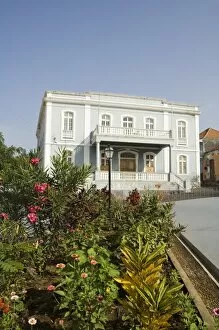 Sao Filipe Gallery: Old colonial style building, Sao Filipe, Fogo (Fire), Cape Verde Islands, Africa