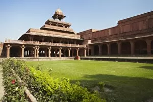 Images Dated 21st April 2011: Panch Mahal, Fatehpur Sikri, UNESCO World Heritage Site, Uttar Pradesh, India, Asia