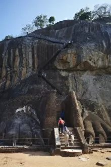 Matale District Gallery: People climbing up Sigiriya, UNESCO World Heritage Site, North Central Province, Sri Lanka, Asia