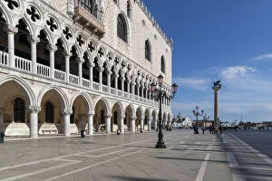 Venice Italy Gallery: Perspective of the Doges Palace, Piazzetta San Marco, Venice, UNESCO World Heritage Site, Veneto