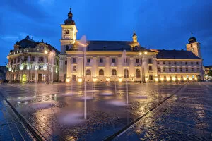 City Hall Gallery: Piata Mare (Great Square) at night, with Sibiu City Hall on left and Sibiu Baroque