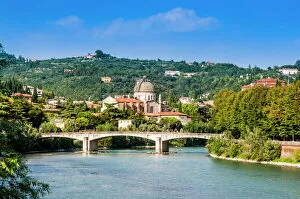 Veneto Collection: Ponte Garibaldi, River Adige, Verona, UNESCO World Heritage Site, Veneto, Italy, Europe