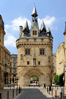 Images Dated 24th May 2012: Porte Cailhau, Bordeaux, UNESCO World Heritage Site, Gironde, Aquitaine, France, Europe