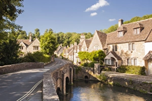 The pretty Cotswolds village of Castle Combe, north Wiltshire, England, United Kingdom The pretty Cotswolds village of Castle Combe, north Wiltshire, England, United Kingdom
