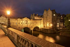 Street Gallery: Pulteney Bridge and the River Avon at night, Bath, UNESCO World Heritage Site, Somerset