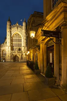 The Pump Room restaurant and Bath Abbey in Bath city centre, UNESCO World Heritage Site The Pump Room restaurant and Bath Abbey in Bath city centre, UNESCO World Heritage Site