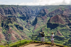 Puu Hinahina Lookout, Waimea Canyon State Park, Kauai, Hawaii, United States of America Puu Hinahina Lookout, Waimea Canyon State Park, Kauai, Hawaii, United States of America