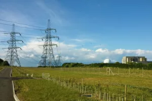 Images Dated 14th May 2011: Pylons and the Sizewell A nuclear power station on the right, now closed