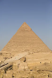Ancient Egyptian Architecture Gallery: Pyramid of Chephren (Khafre), Great Pyramids of Giza, UNESCO World Heritage Site, Giza