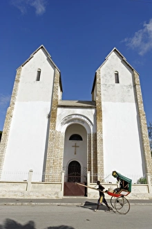 Toliara Gallery: Rickshaw passing Lutheran Church, Toliara (Tulear), capital of the Atsimo-Andrefana region