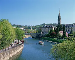 Bath Gallery: River Avon and the city of Bath, Avon, England, United Kingdom, Europe
