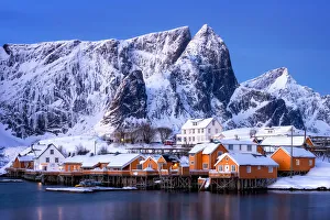 Rorbuer huts, rorbu, Sakrisoy, Moskenesoy, Lofoten Islands, Nordland, Norway, Europe Rorbuer huts, rorbu, Sakrisoy, Moskenesoy, Lofoten Islands, Nordland, Norway, Europe