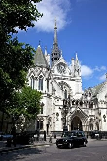 Taxi Gallery: Royal Courts of Justice, City of London, England, United Kingdom, Europe