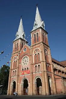Images Dated 9th March 2010: The Saigon Notre-Dame Basilica, a neo-Romanesque Catholic church built by the French in