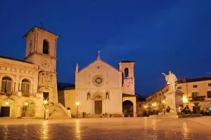 Images Dated 28th June 2008: Saint Benedict Square, Norcia, Umbria, Italy, Europe