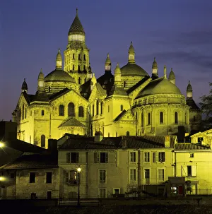 Saint Front Cathedral floodlit at dusk, Perigueux, Dordogne region, Nouvelle Aquitaine Saint Front Cathedral floodlit at dusk, Perigueux, Dordogne region, Nouvelle Aquitaine