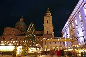 Salzburg Cathedral and Chrismas Market at Residenzplatz Square, Salzburg, Austria, Europe Salzburg Cathedral and Chrismas Market at Residenzplatz Square, Salzburg, Austria, Europe