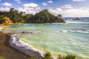 Sandy Beach on Tutukaka Coast, Northland Region, North Island, New Zealand, Pacific Sandy Beach on Tutukaka Coast, Northland Region, North Island, New Zealand, Pacific