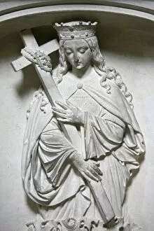 Images Dated 11th February 2000: Sculpture of the crowned Virgin carrying a cross, Saint-Pierre de Solesmes Abbey