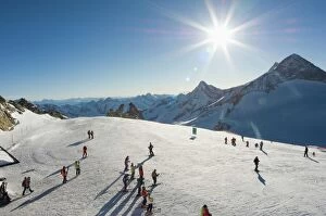 Winter Sport Gallery: Skiers on Hintertux glacier, Mayrhofen ski resort, Zillertal Valley, Austrian Tyrol
