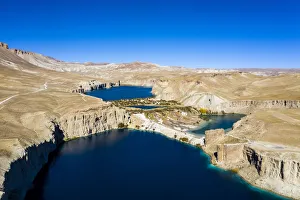 Images Dated 7th December 2019: Snow capped mountain scenery at sunset in the Band-E-Amir National Park, Afghanistan