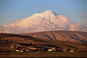 Eurasia Gallery: Snow covered Mount Ararat