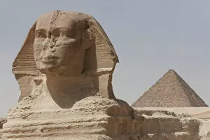 Ancient Egyptian Architecture Gallery: The Sphinx and the Pyramid of Menkaure in Giza, UNESCO World Heritage Site, near Cairo, Egypt