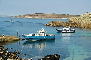 Three People Gallery: St. Agnes, Isles of Scilly, off Cornwall, United Kingdom, Europe