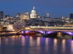 Images Dated 7th February 2014: St. Pauls Cathedral and Blackfriars Bridge at dusk, London, England, United Kingdom, Europe