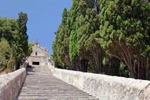 Stairway to calvary with chapel, Pollenca, Majorca (Mallorca) Stairway to calvary with chapel, Pollenca, Majorca (Mallorca)