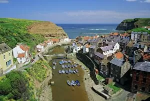 Wall Street Gallery: Staithes, Yorkshire, England, UK, Europe