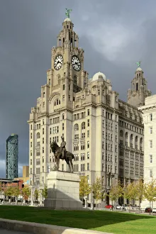 Images Dated 19th October 2014: Statue of Edward V11 and the Liver Royal Building, UNESCO World Heritage Site, Waterfront