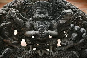 Images Dated 27th July 2007: Statue of Garuda, Kathmandu, Nepal, Asia
