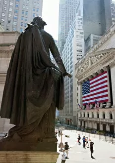 Wall Street Gallery: Statue of George Washington in front of Federal Hall, Wall Street