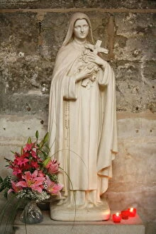 Statue of St. Therese de Lisieux, Semur-en-Auxois, Cote d Or, Burgundy, France, Europe