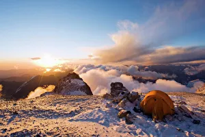 Sunset at White Rocks (Piedras Blancas) campsite at 6200m, Aconcagua 6962m Sunset at White Rocks (Piedras Blancas) campsite at 6200m, Aconcagua 6962m