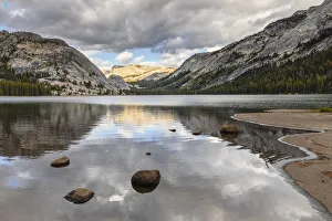 Tenaya Lake, Yosemite National Park, UNESCO World Heritage Site, California Tenaya Lake, Yosemite National Park, UNESCO World Heritage Site, California