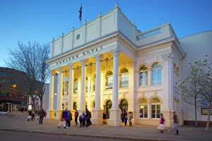 Theatres Gallery: The Theatre Royal at Christmas, Nottingham, Nottinghamshire, England, United Kingdom, Europe