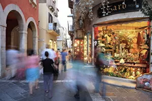 Store Gallery: Tourists, Taormina, Sicily, Italy, Europe