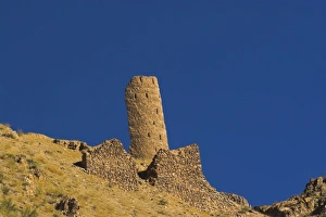 Tower with approximately 82 courses of bricks still standing, Qasr Zarafshan to the north Tower with approximately 82 courses of bricks still standing, Qasr Zarafshan to the north