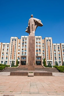 Transnistria Parliament building in Tiraspol with a statue of Vladimir Lenin in front Transnistria Parliament building in Tiraspol with a statue of Vladimir Lenin in front