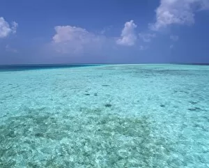 Maldives Gallery: Tropical turquoise sea and blue sky in the Republic of the Maldives, Indian Ocean, Asia