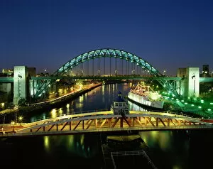 The Tyne Bridge illuminated at night, Tyne and Wear, England, United Kingdom, Europe