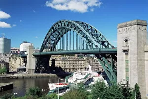 Images Dated 29th July 2008: The Tyne Bridge, Newcastle (Newcastle-upon-Tyne), Tyne and Wear, England
