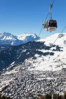 Skier Gallery: Verbier, Valais, Four Valleys region, Bernese Alps, Switzerland, Europe