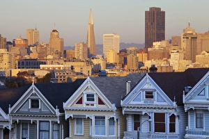 Victorian houses (Painted Ladies) and Financial District, Alamo Square, San Francisco, California Victorian houses (Painted Ladies) and Financial District, Alamo Square, San Francisco, California