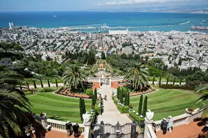Images Dated 15th May 2013: View over the Bahai Gardens, Haifa, Israel, Middle East